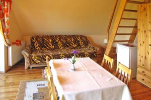 Fotografia z galérie ubytovania Beautiful apartment only 300m from the lake, Bogdany v destinácii Bogdany