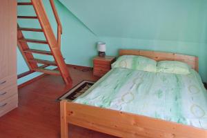 Fotografia z galérie ubytovania Beautiful apartment only 300m from the lake, Bogdany v destinácii Bogdany