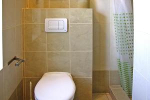 Fotografia z galérie ubytovania Beautiful apartment only 300m from the lake, Bogdany v destinácii Bogdany