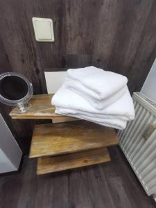 Ein Bett oder Betten in einem Zimmer der Unterkunft Ferienwohnungen Bergstrasse