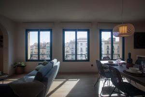Posedenie v ubytovaní NC APARTMENTS RAMBLA3