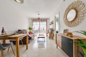 Posezení v ubytování Apartamentos Zafiro Atico (3-12º-C)