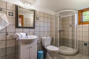 Ένα μπάνιο στο Damaskino Home +29 φωτογραφίες
