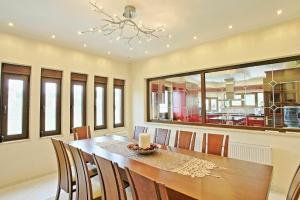 Kép Acharavi Beach Villa by PosarelliVillas szállásáról Aharáviban a galériában