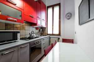 Kuchyňa alebo kuchynka v ubytovaní Happy & Beautiful Flat in Central Milan
