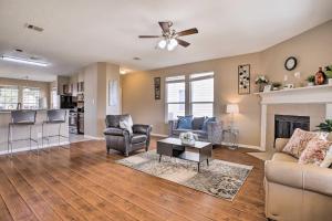 Pet-Friendly Katy Home Near Parks and Trails!