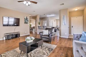 Pet-Friendly Katy Home Near Parks and Trails!