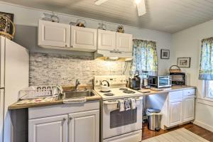 Gallery image of Charming Danbury Cottage with Lake Kenosia Access! in Danbury