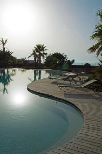 Bazén v ubytovaní Resort Acropoli alebo v jeho blízkosti