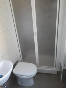 A bathroom at Casa vacanze D&A mono