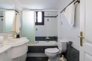Ванная комната в Vivian's Residence Endless View