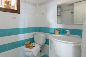 A bathroom at Vivian's Villa - Endless View