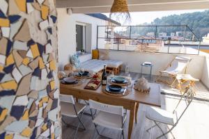 A balcony or terrace at Zefiro Home Pesaro Zona Mare e San Bartolo by Yohome
