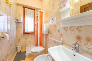 Koupelna v ubytování B&B DREAM + 37 fotografií
