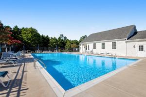 Kolam renang di atau dekat dengan Bayview Landing - 38013 Bayview Circle