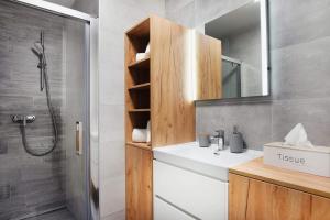 Ένα μπάνιο στο Apartmány Pálenica & Ostredok - Galeria Apartments Jasná Lúčky +9 φωτογραφίες