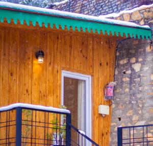 Fotografie z fotogalerie ubytování THEHIMALAYANLIVING WHISTLING PINES v destinaci Mukteswar