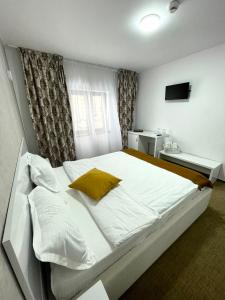 Gallery image of Complex Carol in Buzau