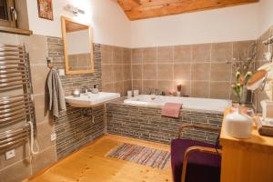 Kúpeľňa v ubytovaní Chata u Gregora v Slovenskom raji