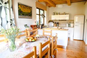 A kitchen or kitchenette at Chata u Gregora v Slovenskom raji