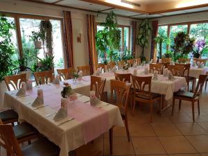 Restaurace v ubytování Land-gut-Hotel Hotel Adlerbräu