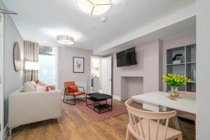 GuestReady - Brand New Modern 2BR Home in Central 4 guests