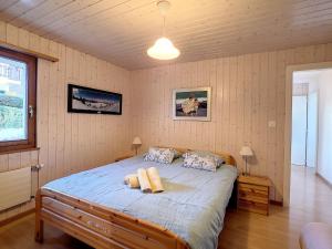 Postel nebo postele na pokoji v ubytování Apartment Bellevue L by Interhome