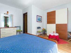 Postel nebo postele na pokoji v ubytování Apartment Nena-1 by Interhome