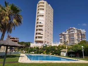 Bazén v ubytovaní Apartment Urbaeuropa by Interhome alebo v jeho blízkosti
