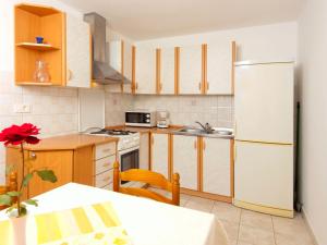 Kuchyň nebo kuchyňský kout v ubytování Apartment Princip-4 by Interhome + 16 fotografií