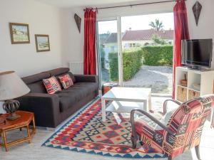 Gallery image of Holiday Home La Victor by Interhome in Saint-Cyr-sur-Mer