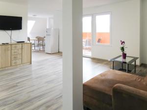 Gallery image of Apartment Beate - BAC121 by Interhome in Badacsonytomaj