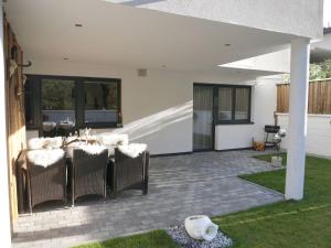Veranda oz. zunanji predel v nastanitvi Apartment Matt by Interhome