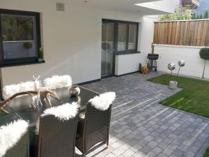 Vrt pred nastanitvijo Apartment Matt by Interhome