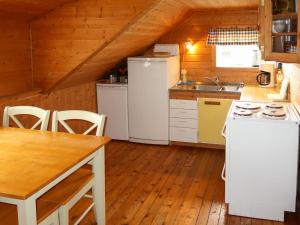 Η κουζίνα ή μικρή κουζίνα στο Holiday Home Havsblikk by Interhome