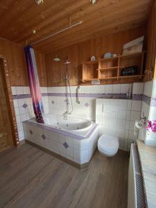 Ένα μπάνιο στο Ferienwohnung "Bine" +30 φωτογραφίες