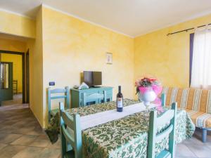 Dining area sa apartment