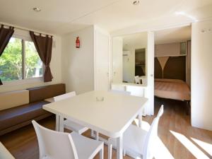 Zdjęcie z galerii obiektu Holiday Home Maestrale by Interhome w mieście Marina di Bibbona +17 zdjęć