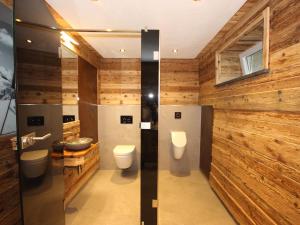 Vannituba majutusasutuses Apartment Schweiberer-3 by Interhome