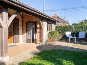 Zahrada ubytování Holiday Home Poste by Interhome