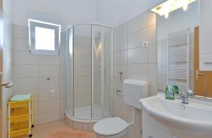Kúpeľňa v ubytovaní Apartments Jere 719 + 37 fotografií