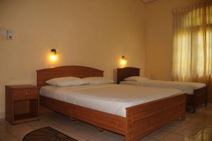 Gallery image of Hotel Red Rose in Negombo