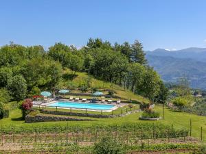 A general mountain view or a mountain view taken from the holiday home