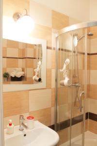 Ванная комната в Modern Apartment Ve Smečkách 28
