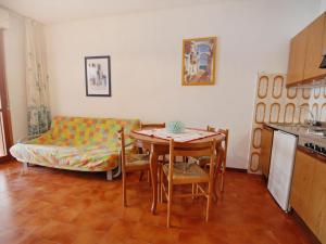A kitchen or kitchenette at Apartment Solarium-2 by Interhome
