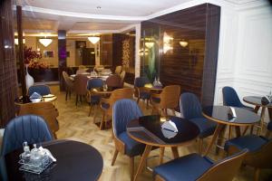 Posezení v ubytování NO.1 HOTEL