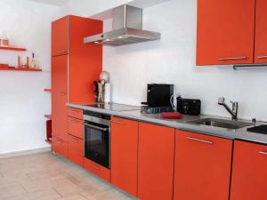 Η κουζίνα ή μικρή κουζίνα στο Apartment Saleggi Apt- 20 by Interhome