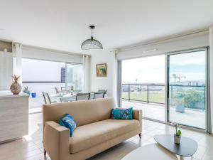 Posezení v ubytování Apartment Golfe Horizon-1 by Interhome