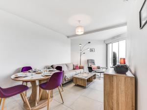 Χώρος καθιστικού στο Apartment Balnéa-2 by Interhome