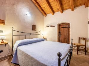 Postel nebo postele na pokoji v ubytování Apartment Les Cors-2 by Interhome